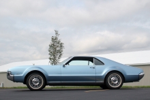 Oldsmobile Toronado 1966 07